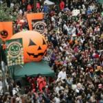 Костюмированный парад в честь Хэллоуина в Кавасаки, Япония