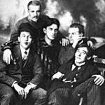 Б.Лившиц, Н.Бурлюк, В.Маяковский, Д.Бурлюк, А.Крученых; 1912 год